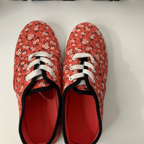 Madden Girl Floral Fabric Lace up Sneakers 3 - Picture 8 of 13